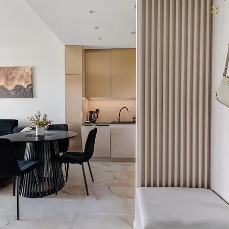 דירה Panoramica House 17 Pietro פוזנן