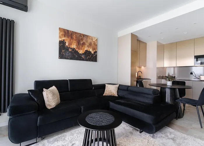 Panoramica House 17 Pietro شقة