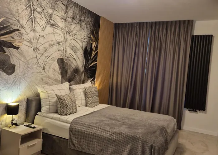 Panoramica House 17 Pietro شقة